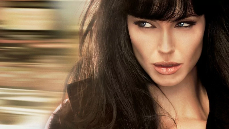 Angelina Jolie movie salt Image