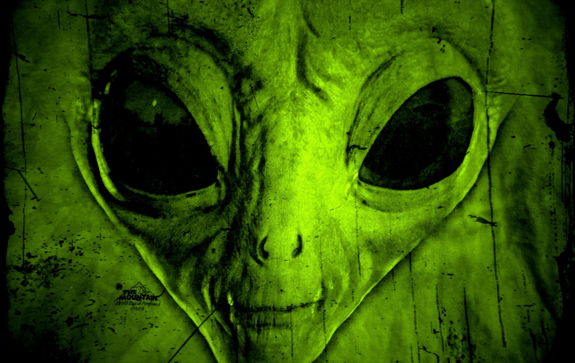 Alien by Mike Navolta