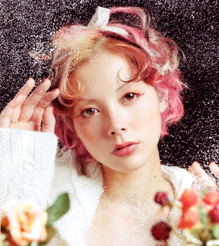 Download Woman Anna Tsuchiya Art