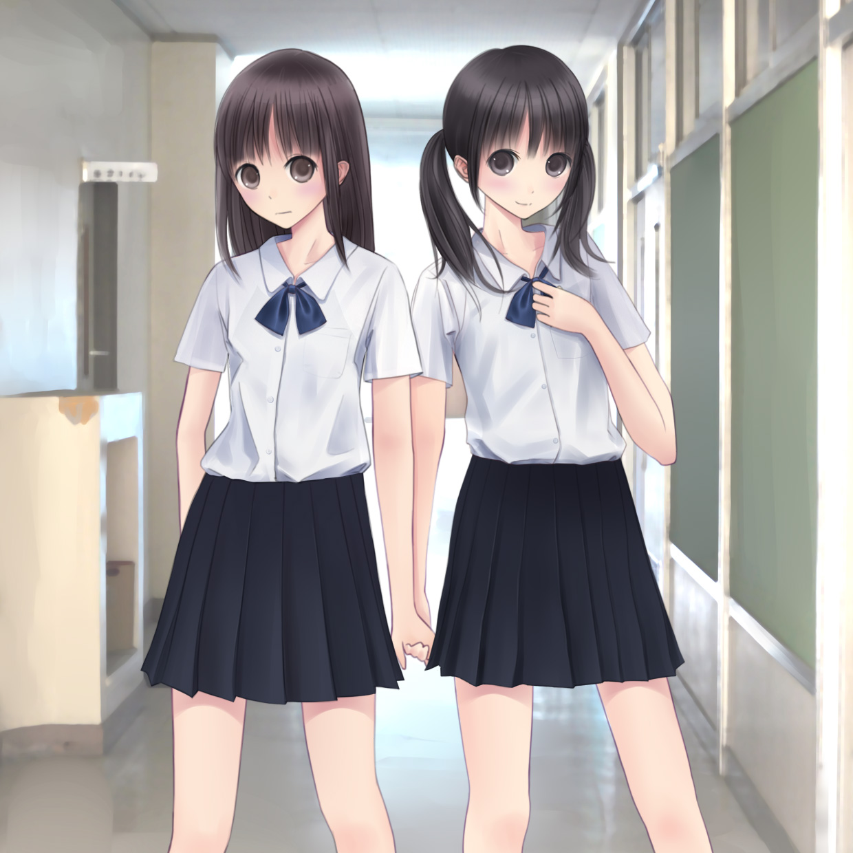 Две девочки в школе аниме